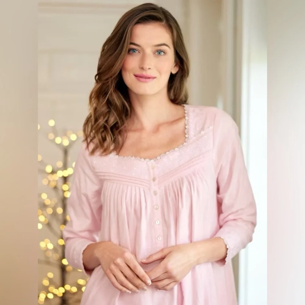 Eileen West Pink Fairy Tale Cotton Flannel Nightgown Size Small‎